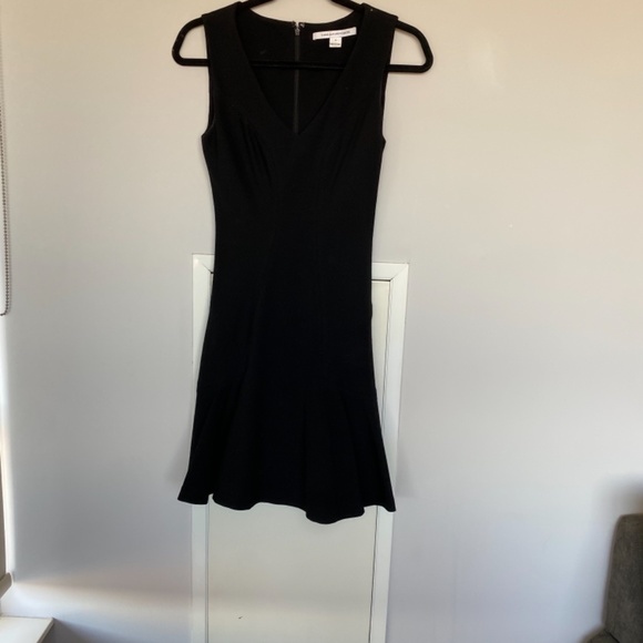 BLACK Diane von Furstenberg Carla Dress Size 0 (perfect condition) - Picture 4 of 5